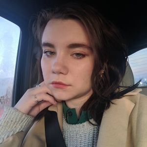 Meet your Posher, Annie